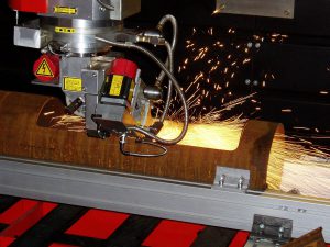 Laserschneiden an der 3D-Maschine laserschneiden lohnfertigung hsk nrw